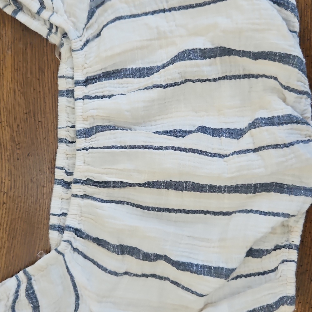 American eagle crop top size small